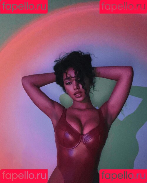 llleasy Onlyfans Photo Gallery 