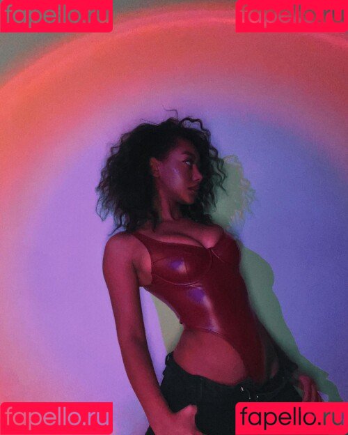 llleasy Onlyfans Photo Gallery 