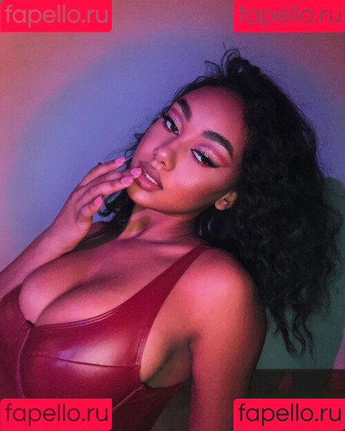 llleasy Onlyfans Photo Gallery 