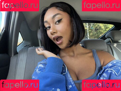 llleasy Onlyfans Photo Gallery 