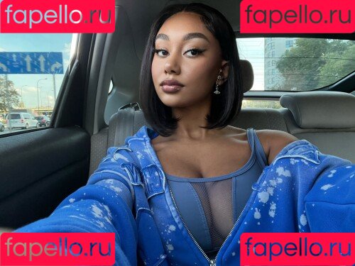 llleasy Onlyfans Photo Gallery 