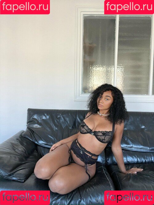 llleasy Onlyfans Photo Gallery 