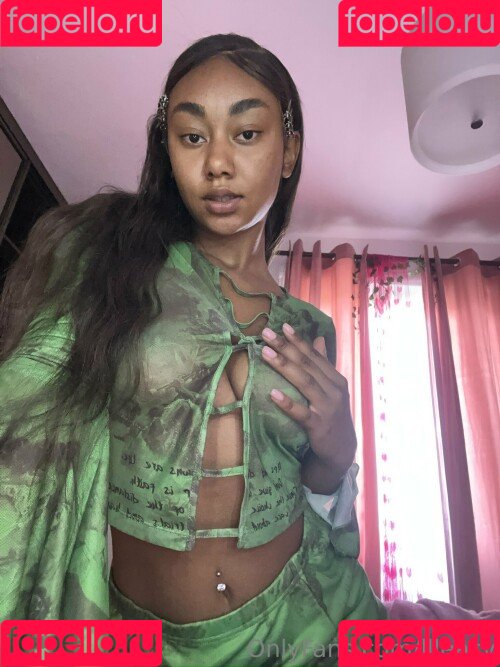 llleasy Onlyfans Photo Gallery 