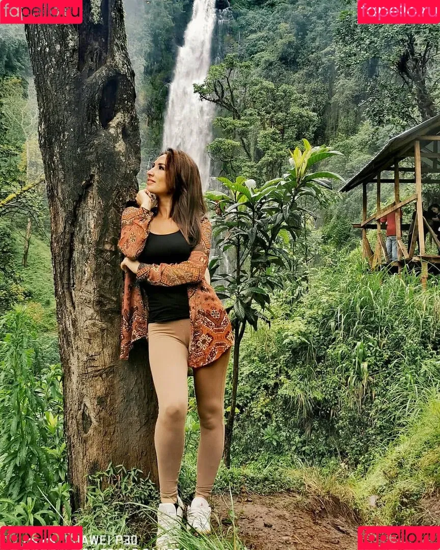 Lara Moreno Onlyfans Photo Gallery 