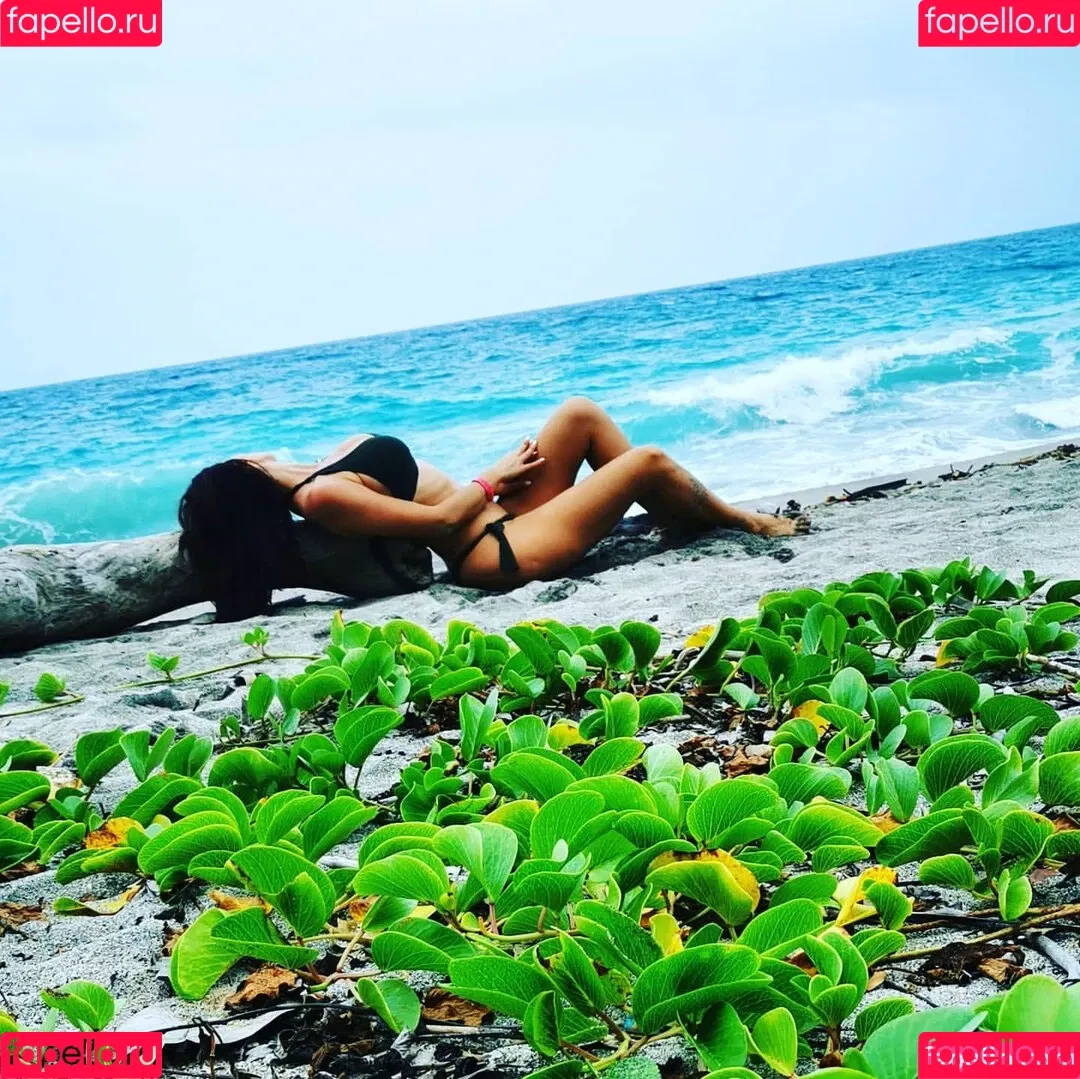 Lara Moreno Onlyfans Photo Gallery 