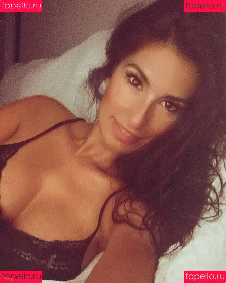 Lara Moreno Onlyfans Photo Gallery 
