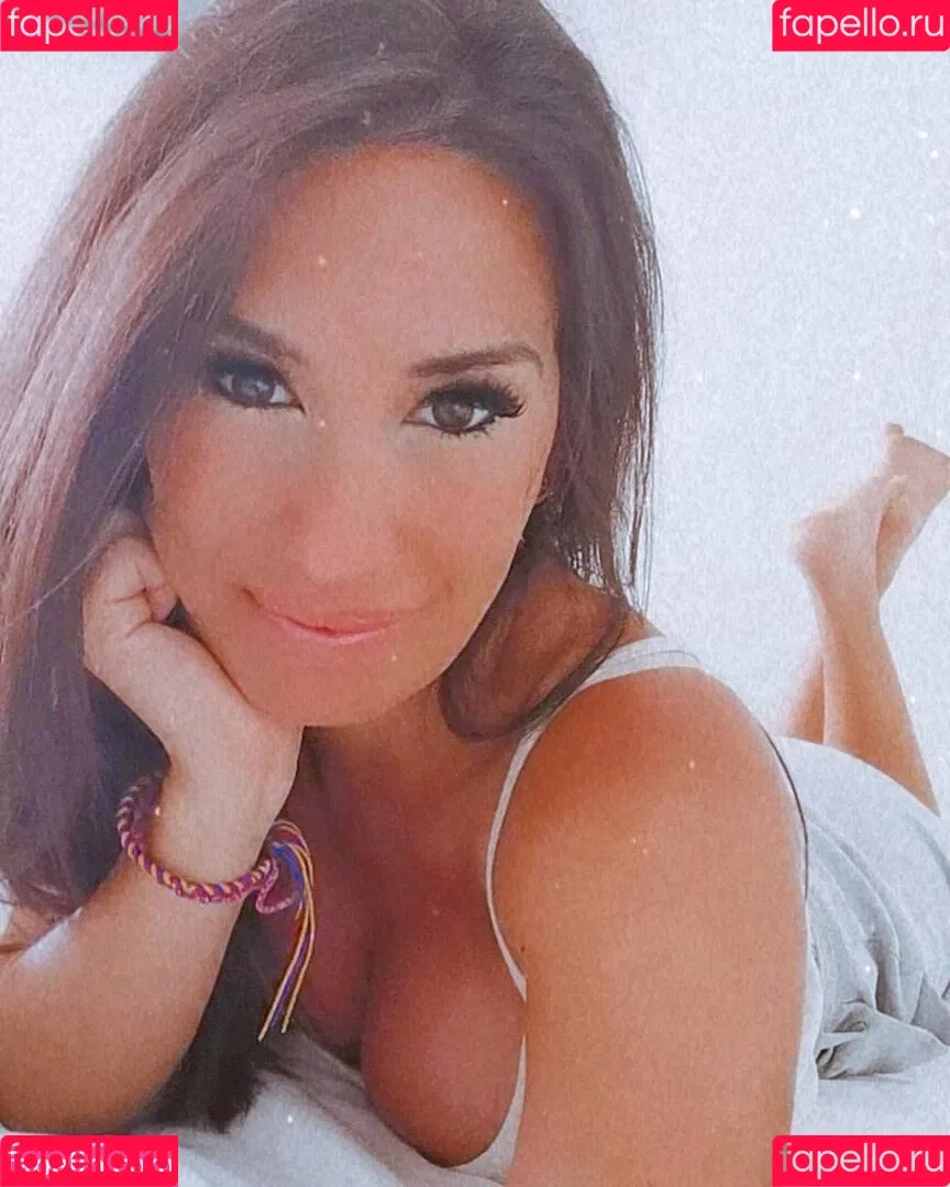 Lara Moreno Onlyfans Photo Gallery 
