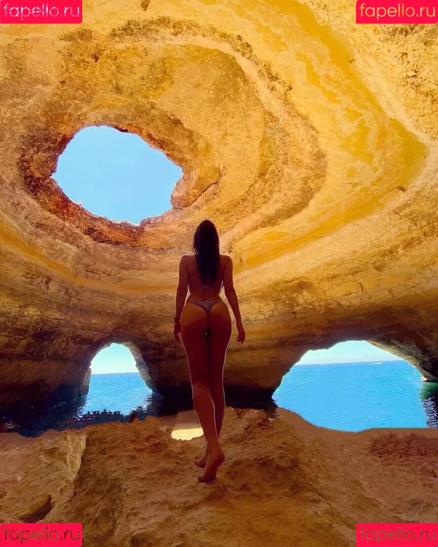 Lara Moreno Onlyfans Photo Gallery 
