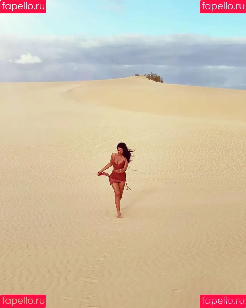 Lara Moreno Onlyfans Photo Gallery 