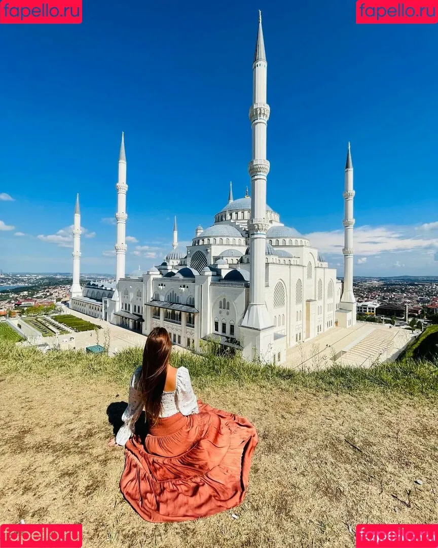 Lara Moreno Onlyfans Photo Gallery 