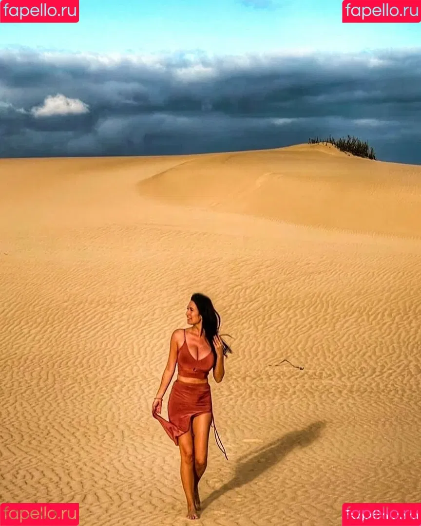 Lara Moreno Onlyfans Photo Gallery 