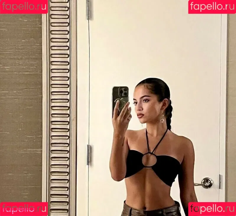 Isabela Merced Onlyfans Photo Gallery 