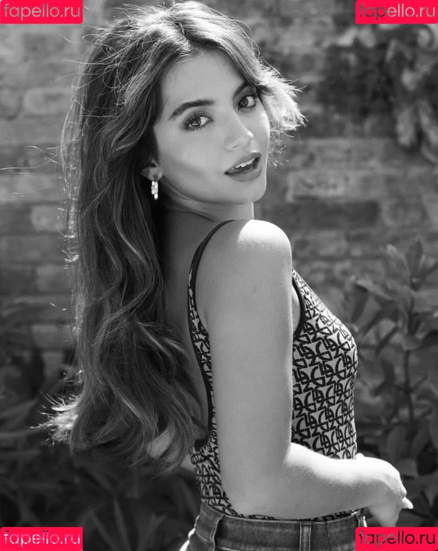 Isabela Merced Onlyfans Photo Gallery 