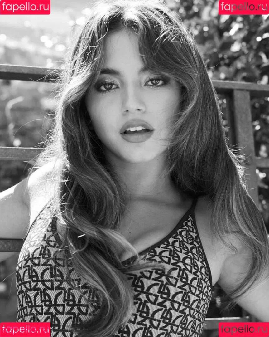 Isabela Merced Onlyfans Photo Gallery 
