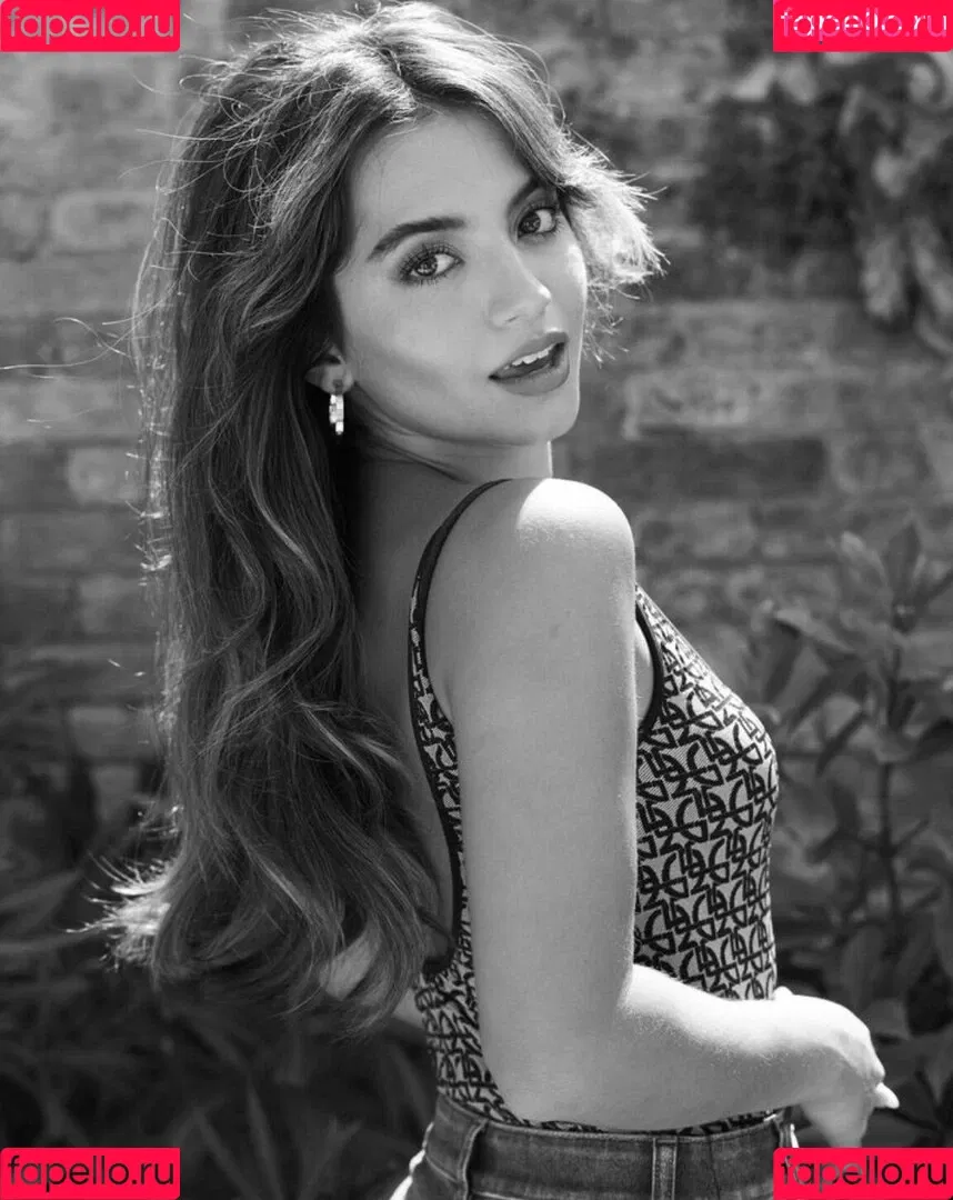 Isabela Merced Onlyfans Photo Gallery 