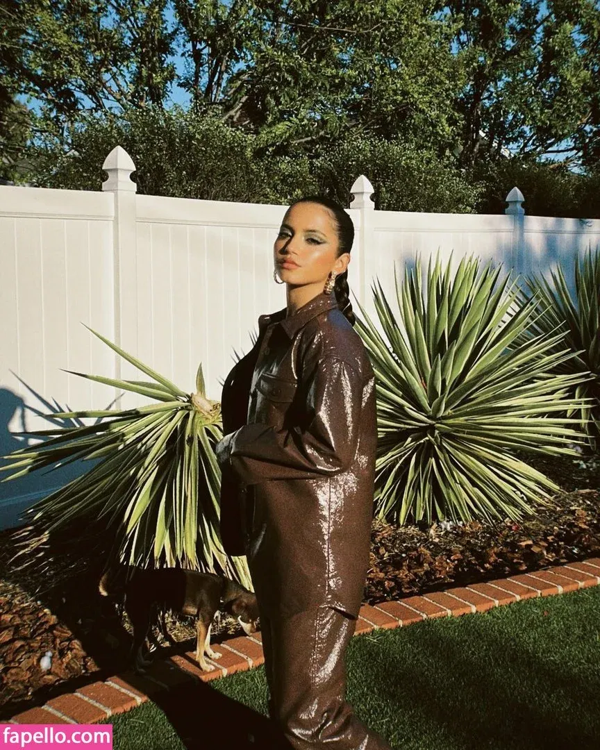 Isabela Merced Onlyfans Photo Gallery 