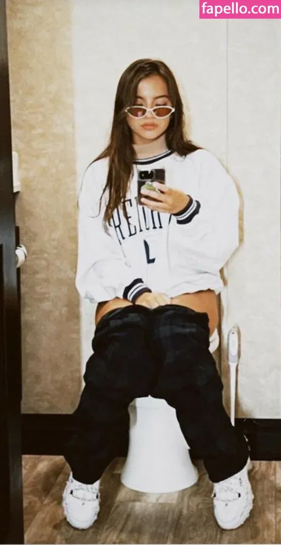 Isabela Merced Onlyfans Photo Gallery 