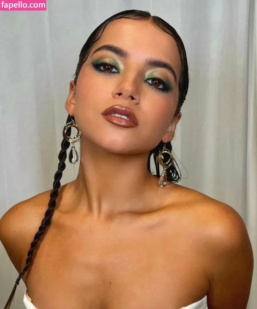 Isabela Merced Onlyfans Photo Gallery 