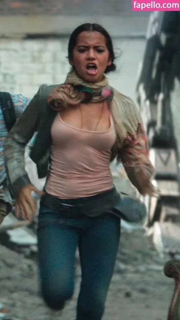 Isabela Merced Onlyfans Photo Gallery 