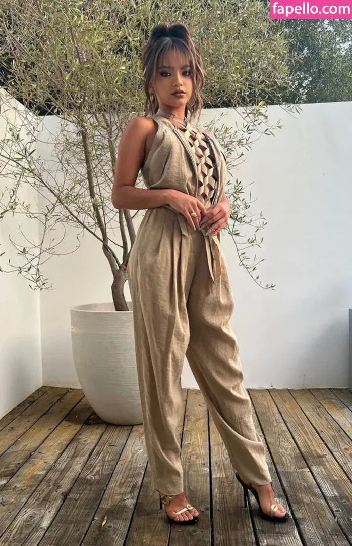 Isabela Merced Onlyfans Photo Gallery 