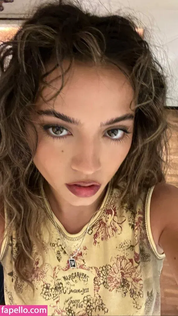 Isabela Merced Onlyfans Photo Gallery 