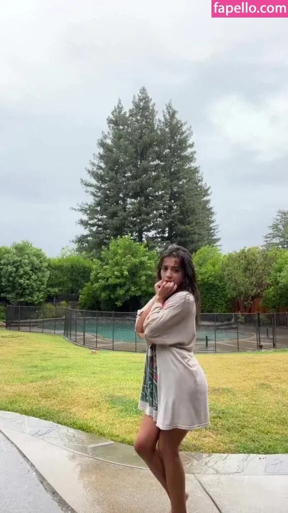 Isabela Merced Onlyfans Photo Gallery 