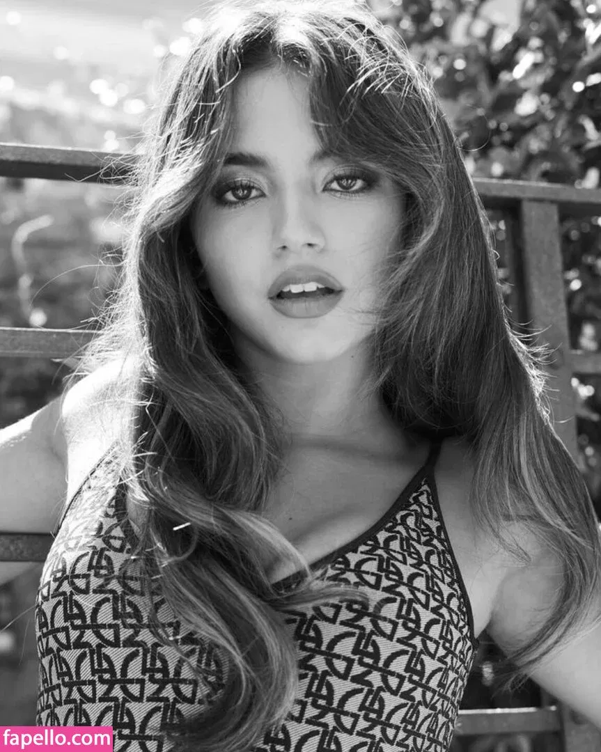 Isabela Merced Onlyfans Photo Gallery 