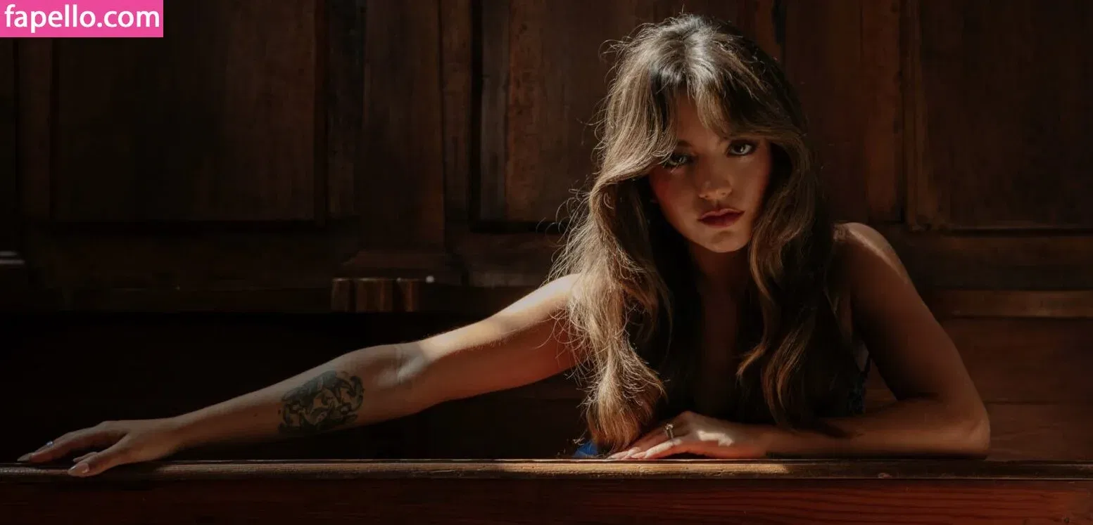 Isabela Merced Onlyfans Photo Gallery 