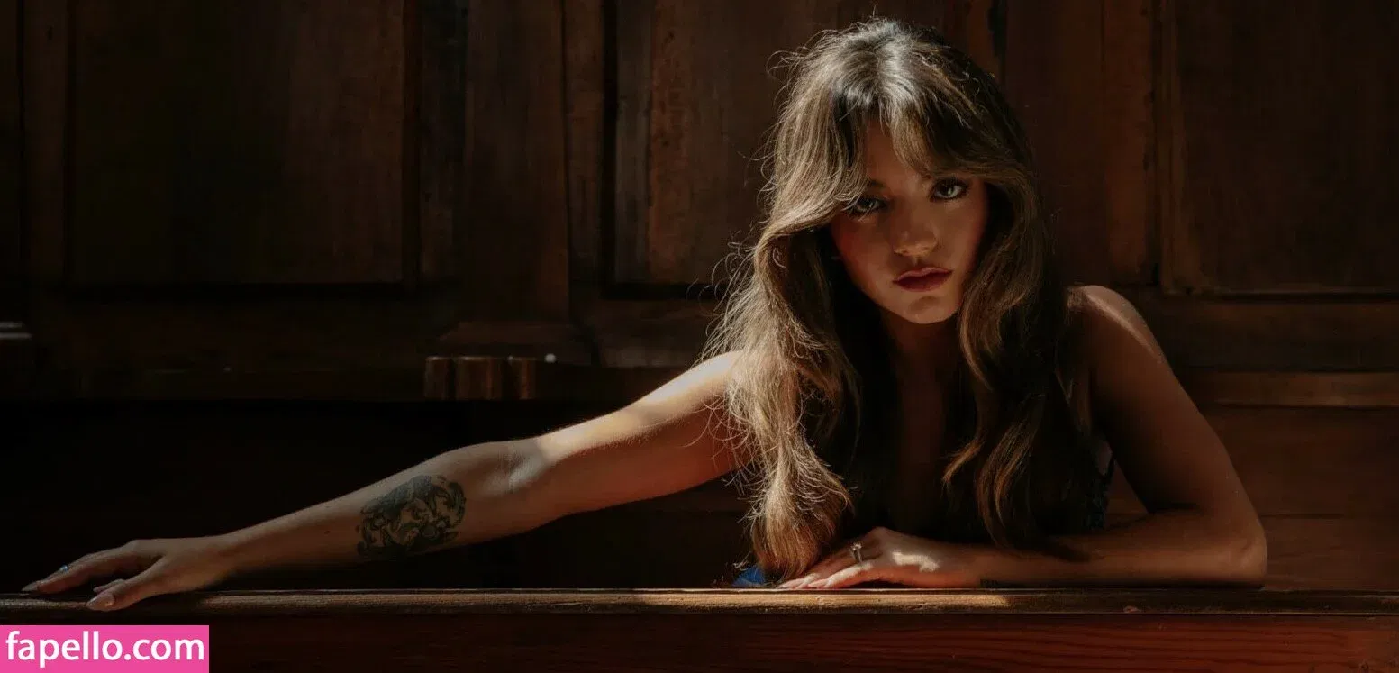 Isabela Merced Onlyfans Photo Gallery 