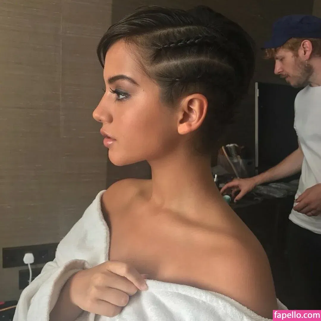 Isabela Merced Onlyfans Photo Gallery 