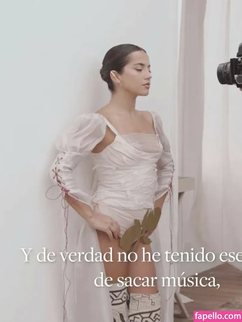 Isabela Merced Onlyfans Photo Gallery 