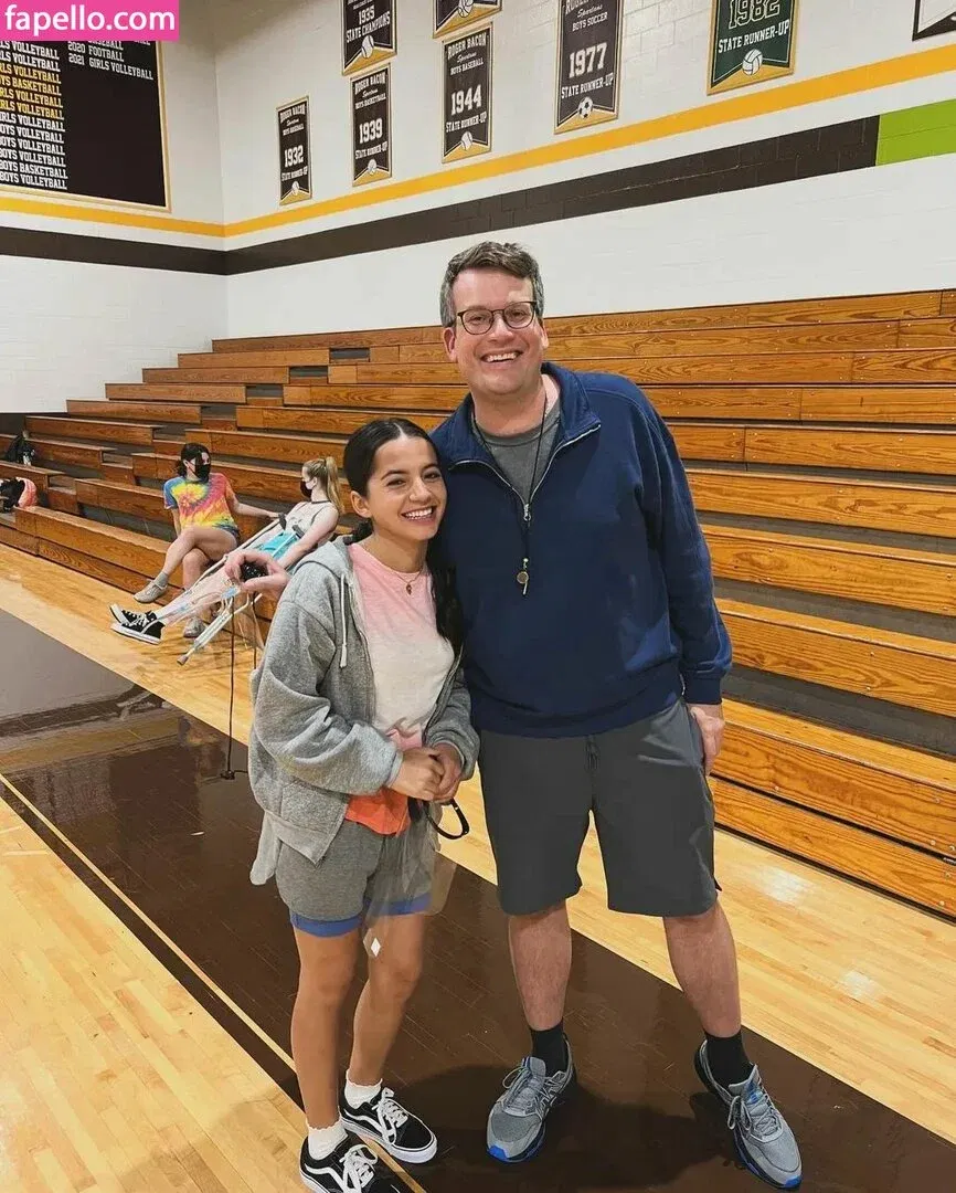 Isabela Merced Onlyfans Photo Gallery 