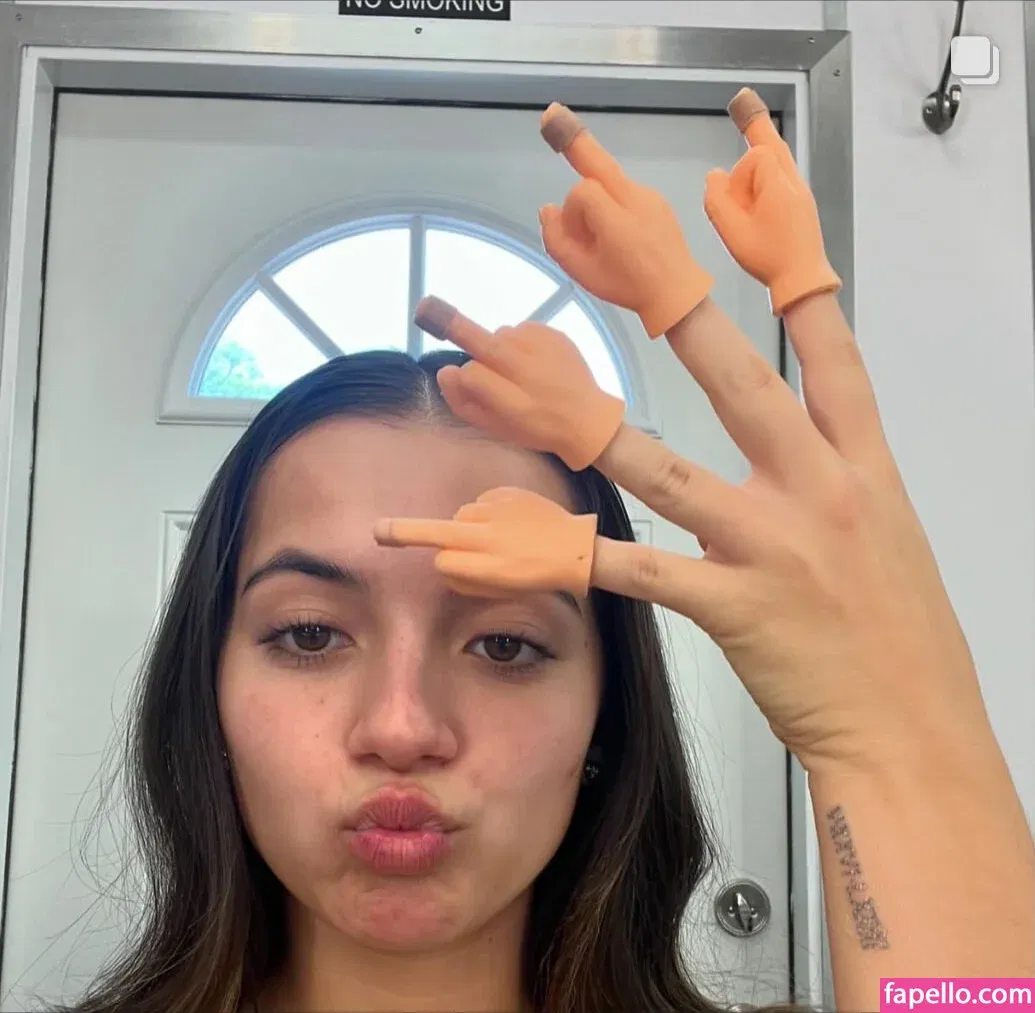 Isabela Merced Onlyfans Photo Gallery 