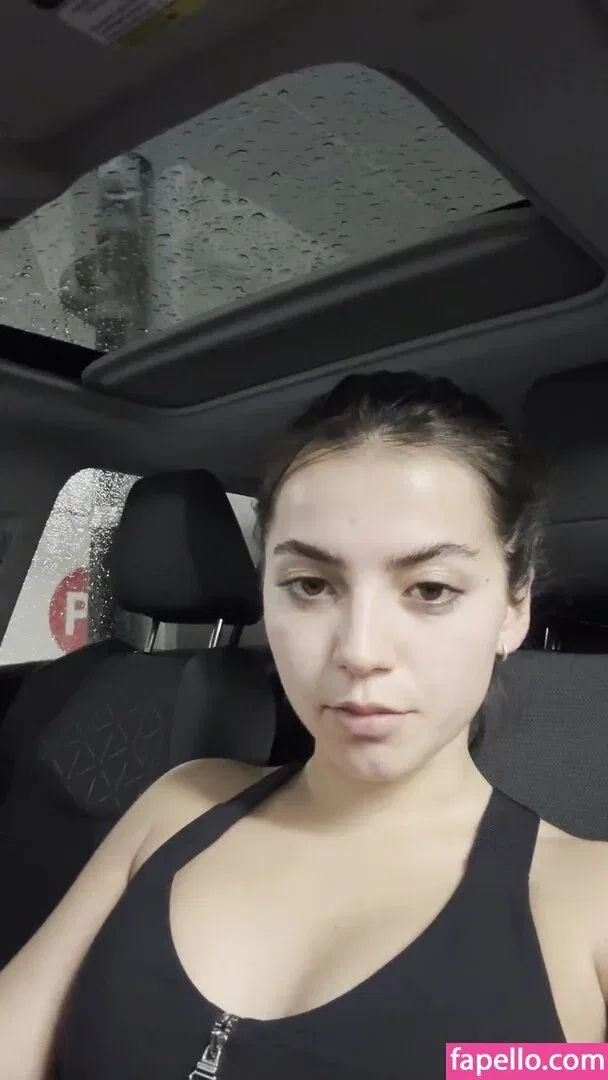 Isabela Merced Onlyfans Photo Gallery 