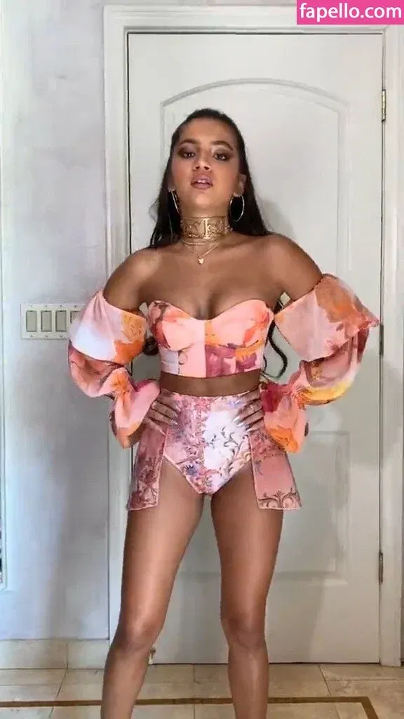Isabela Merced Onlyfans Photo Gallery 