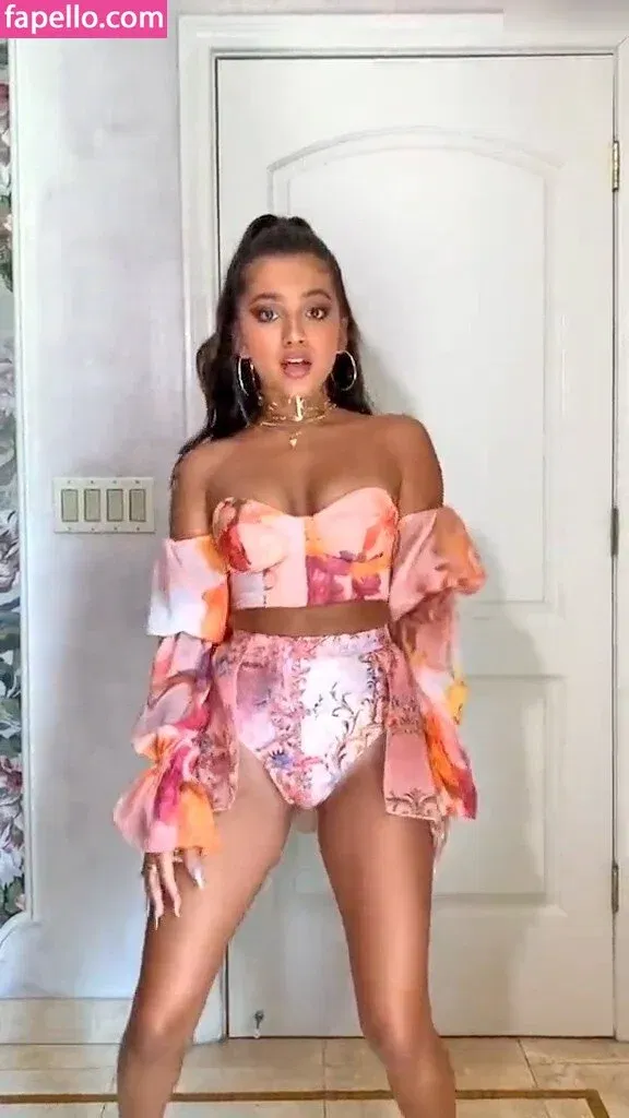 Isabela Merced Onlyfans Photo Gallery 