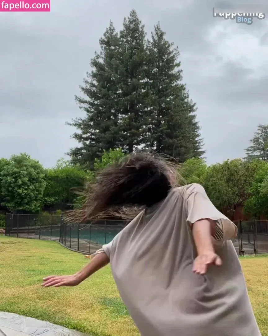 Isabela Merced Onlyfans Photo Gallery 