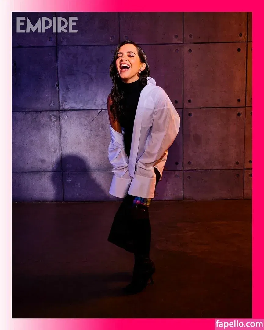 Isabela Merced Onlyfans Photo Gallery 