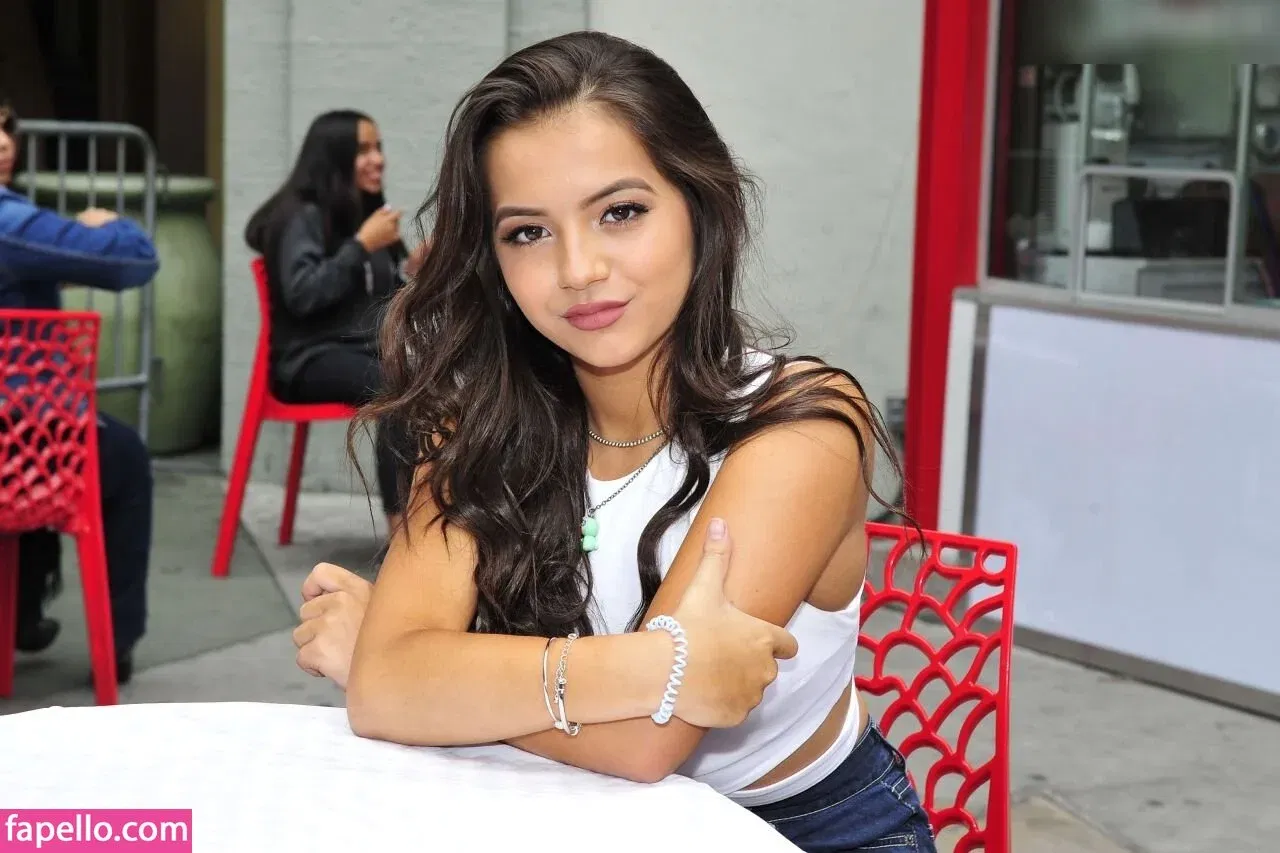 Isabela Merced Onlyfans Photo Gallery 