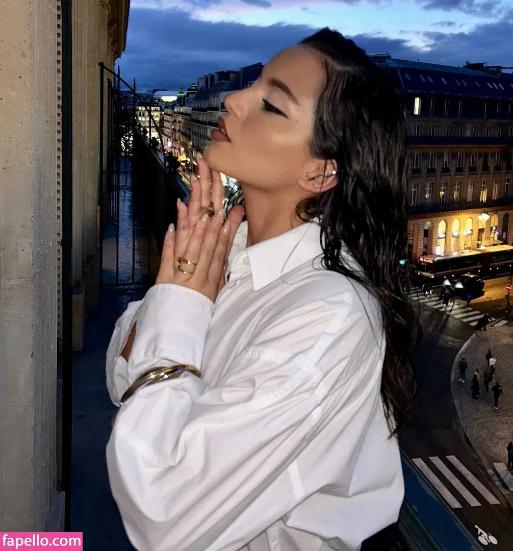 Isabela Merced Onlyfans Photo Gallery 