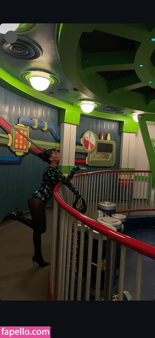 Isabela Merced Onlyfans Photo Gallery 