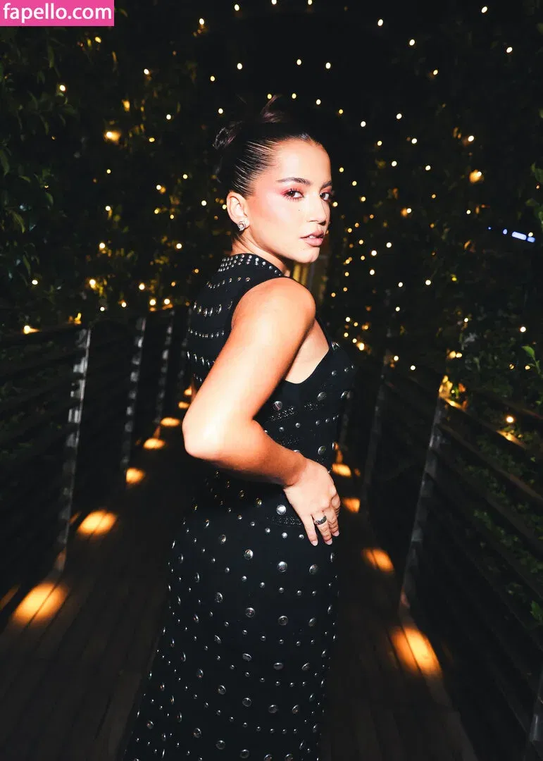 Isabela Merced Onlyfans Photo Gallery 