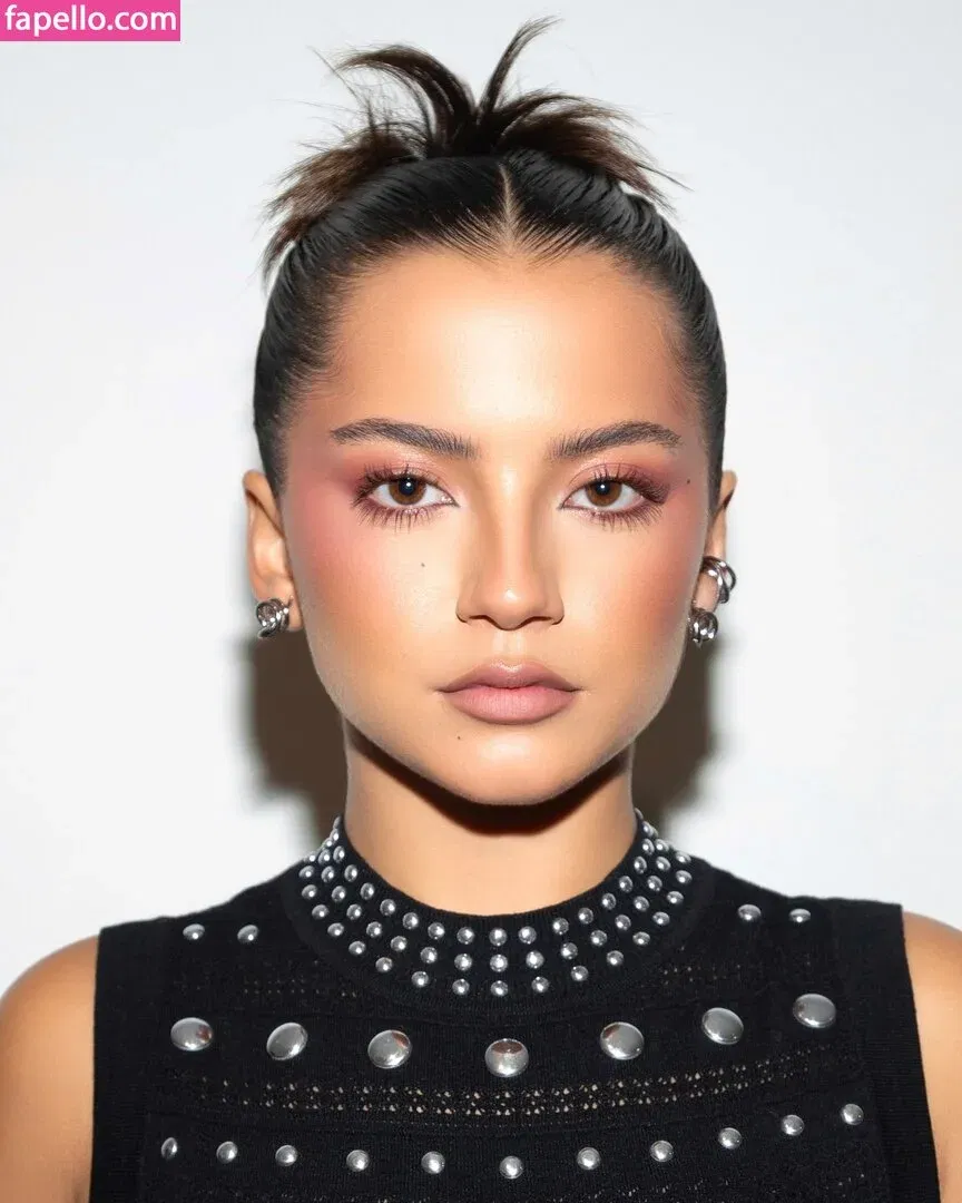 Isabela Merced Onlyfans Photo Gallery 