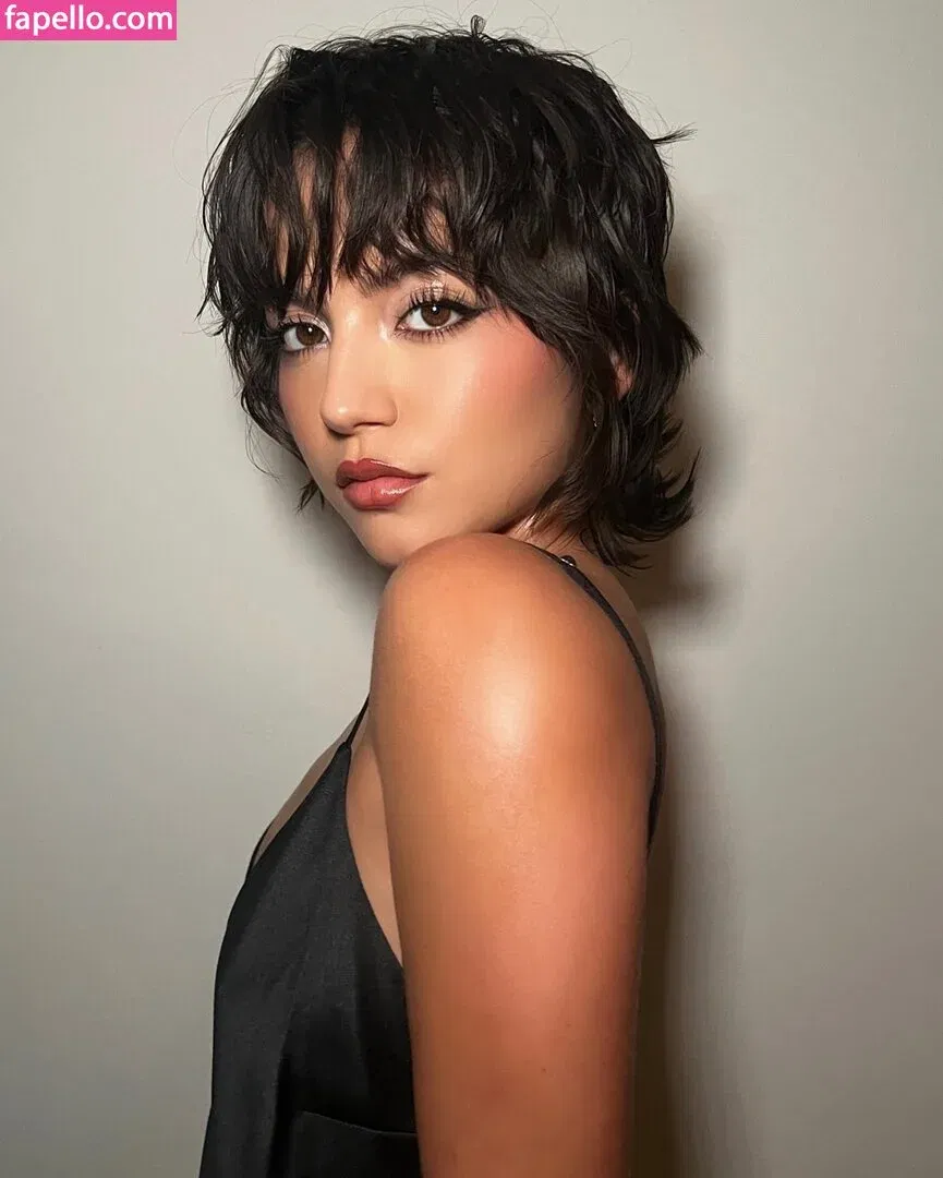 Isabela Merced Onlyfans Photo Gallery 