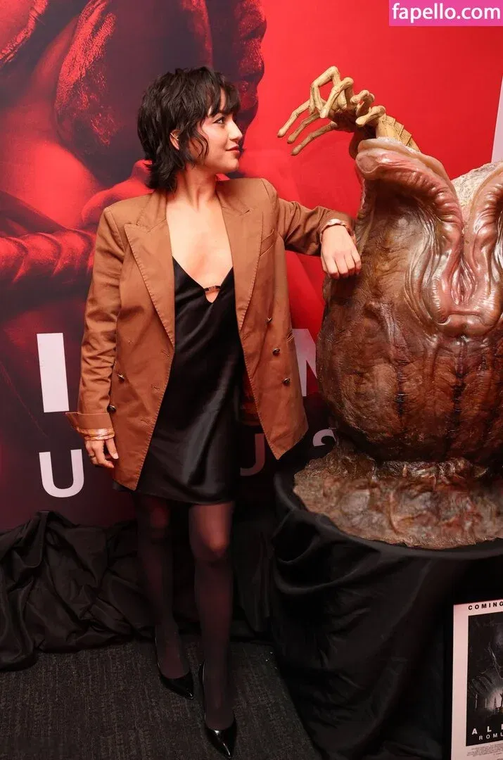 Isabela Merced Onlyfans Photo Gallery 