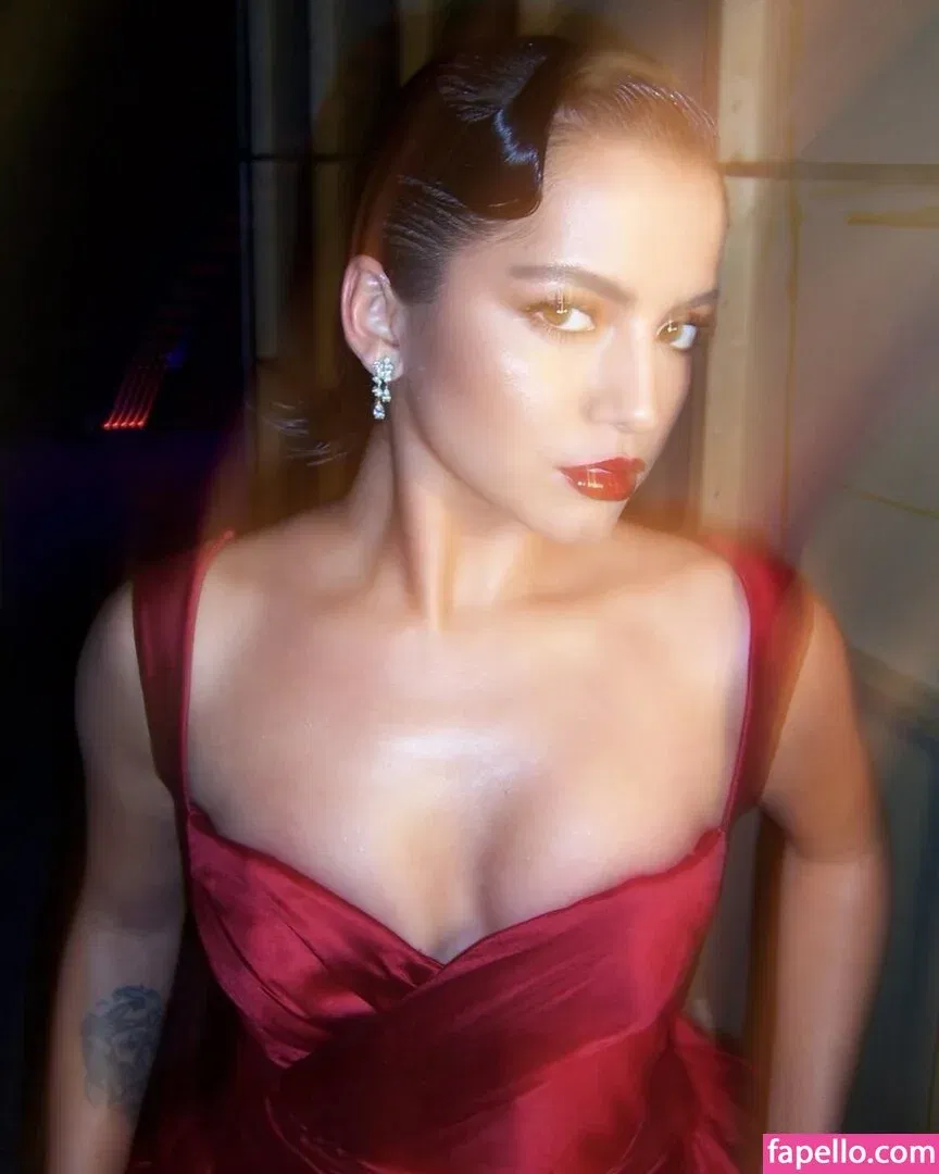 Isabela Merced Onlyfans Photo Gallery 