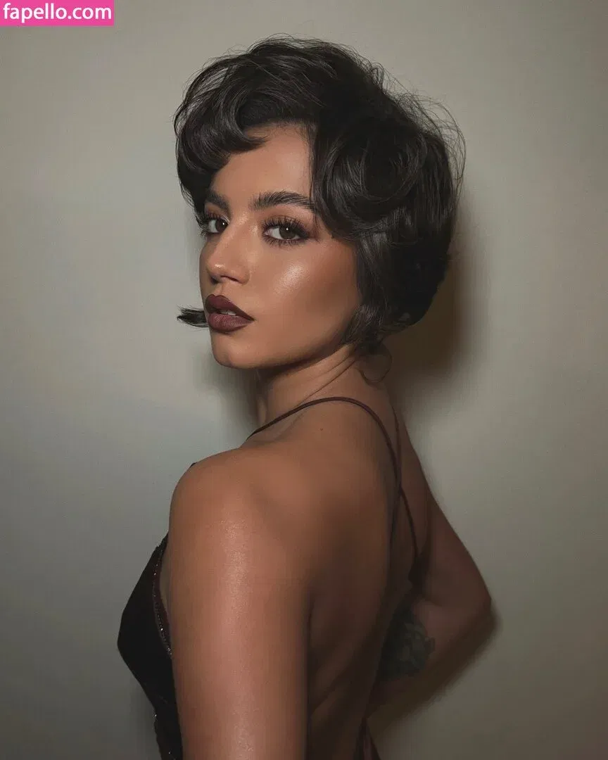 Isabela Merced Onlyfans Photo Gallery 