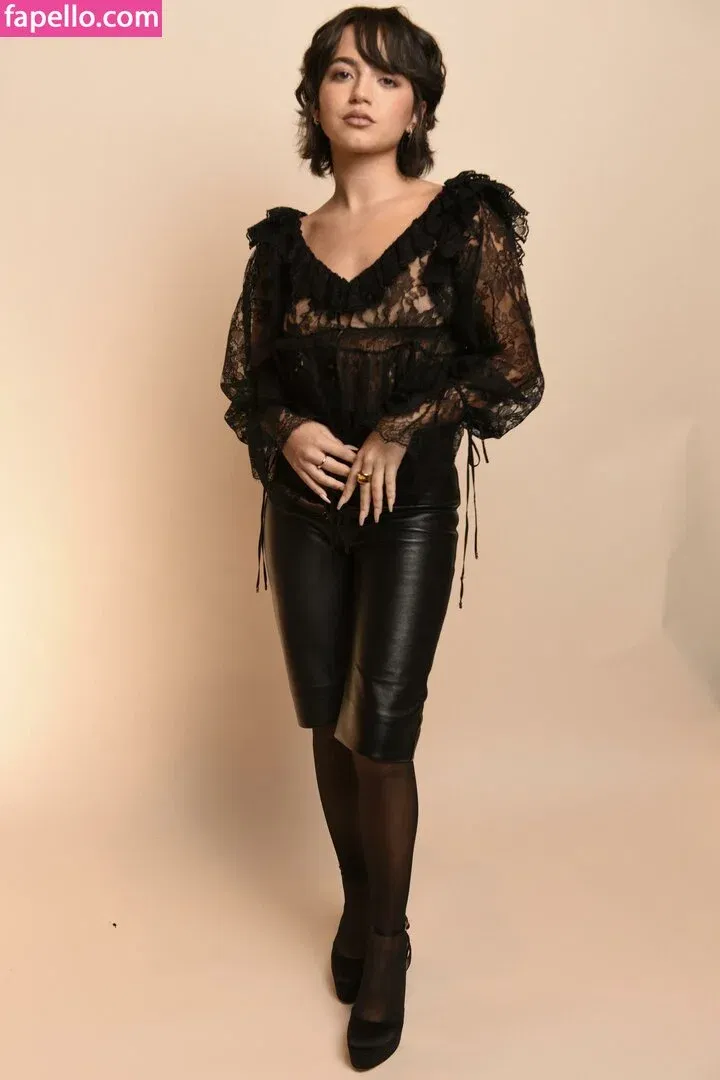 Isabela Merced Onlyfans Photo Gallery 