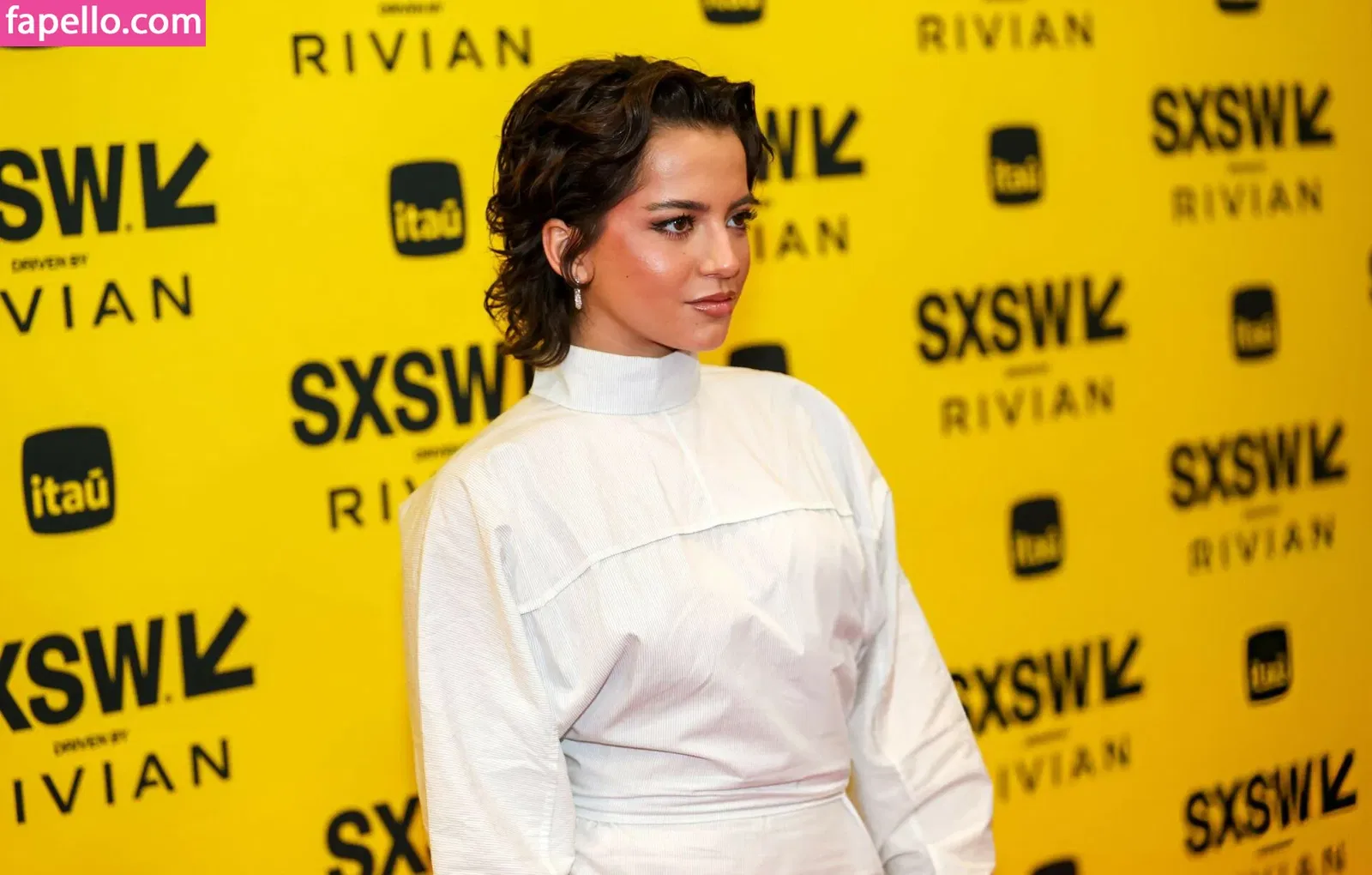 Isabela Merced Onlyfans Photo Gallery 