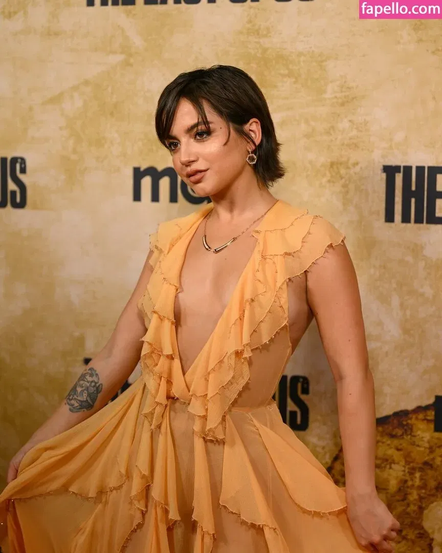 Isabela Merced Onlyfans Photo Gallery 